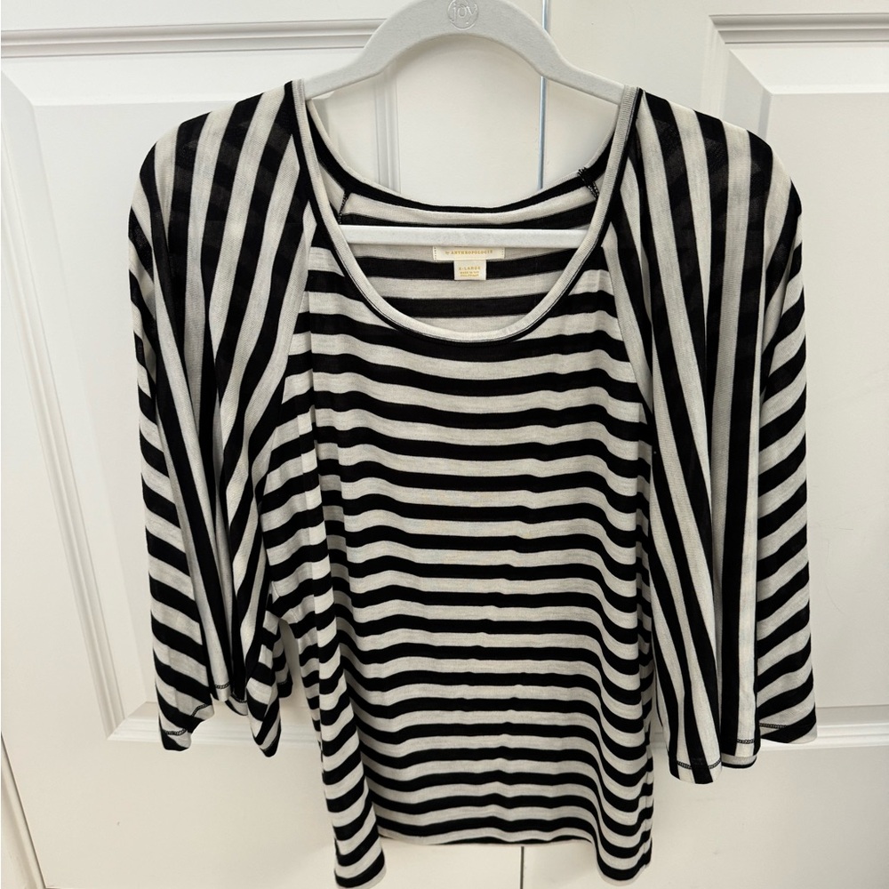 Anthropologie Maeve flutter sleeved top